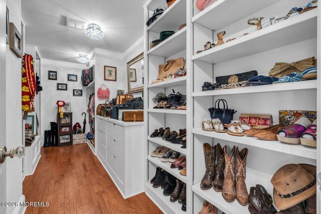 8 Ridge Road, Rumson, NJ 07760