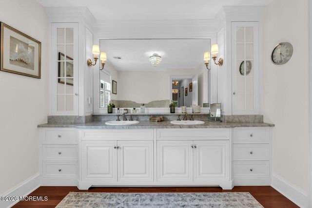 8 Ridge Road, Rumson, NJ 07760