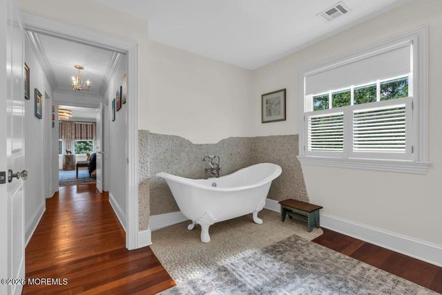 8 Ridge Road, Rumson, NJ 07760