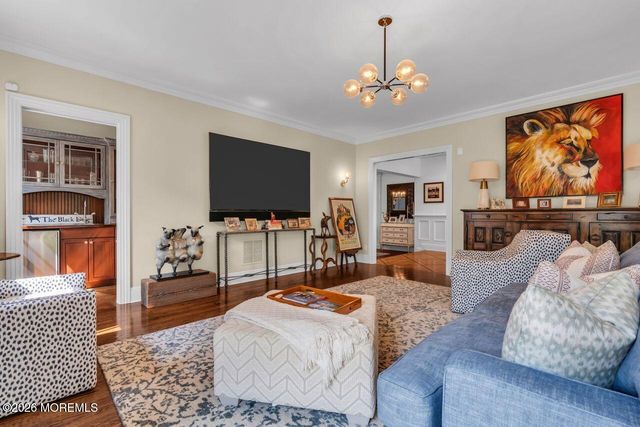 8 Ridge Road, Rumson, NJ 07760