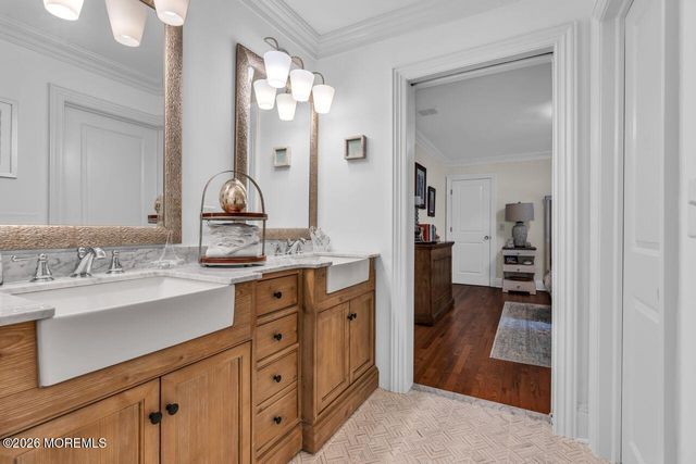 8 Ridge Road, Rumson, NJ 07760