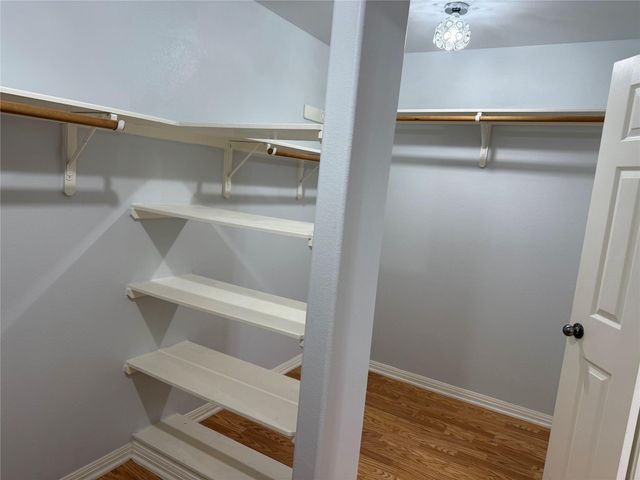3209 Mac Arthur Ave B, Lago Vista, TX 78645