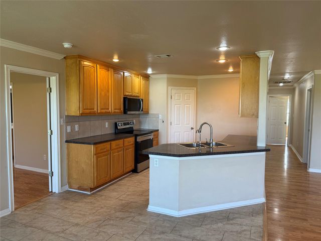3209 Mac Arthur Ave B, Lago Vista, TX 78645