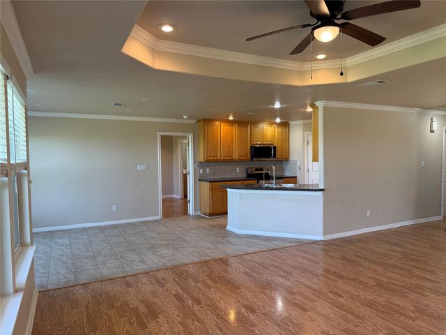 3209 Mac Arthur Ave B, Lago Vista, TX 78645