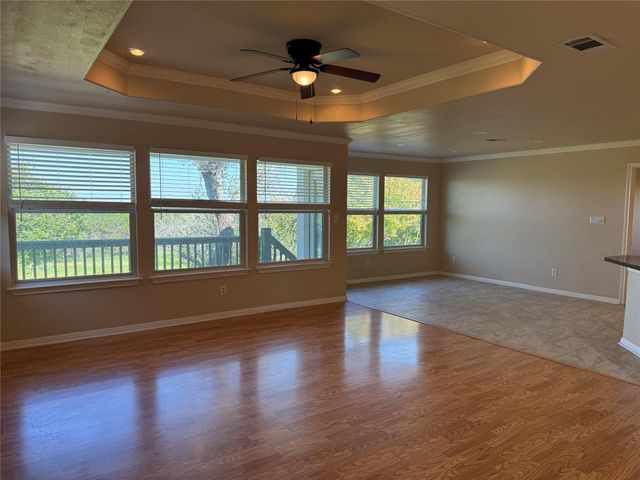 3209 Mac Arthur Ave B, Lago Vista, TX 78645