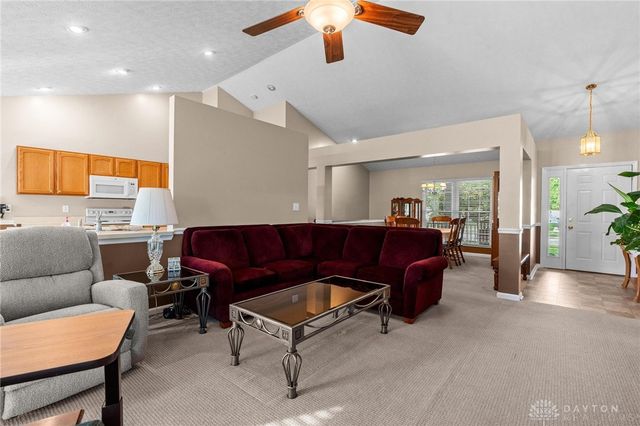 1086 Deercreek Drive, Beavercreek Twp, OH 45324