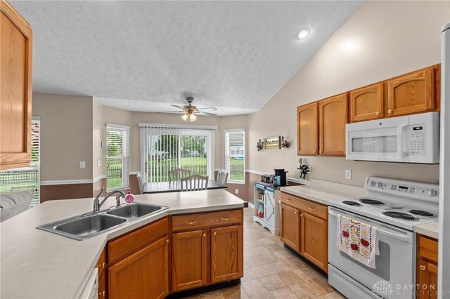 1086 Deercreek Drive, Beavercreek Twp, OH 45324