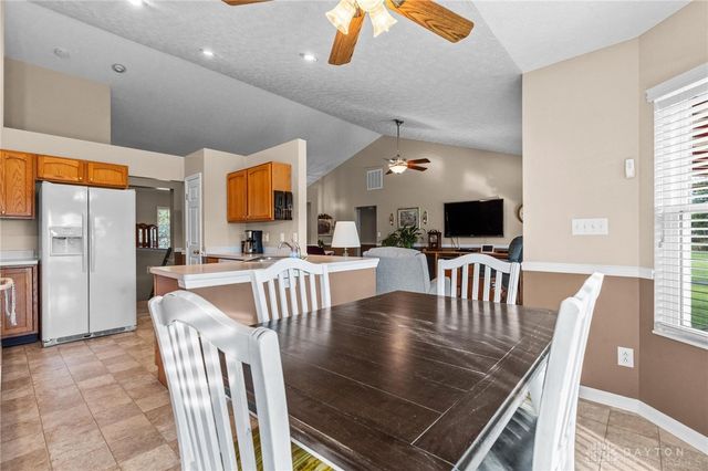 1086 Deercreek Drive, Beavercreek Twp, OH 45324