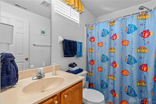 1086 Deercreek Drive, Beavercreek Twp, OH 45324