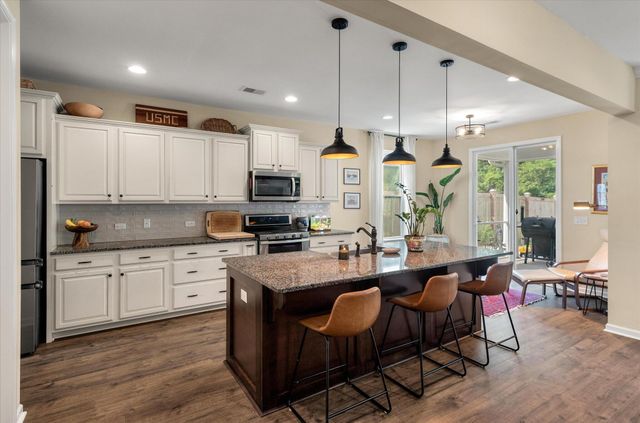 1100 Magnolia Warbler Way, Ravenel, SC 29470
