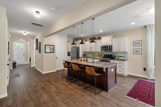 1100 Magnolia Warbler Way, Ravenel, SC 29470