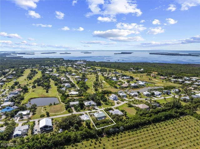 7660 Grande Pine RD, Bokeelia, FL 33922