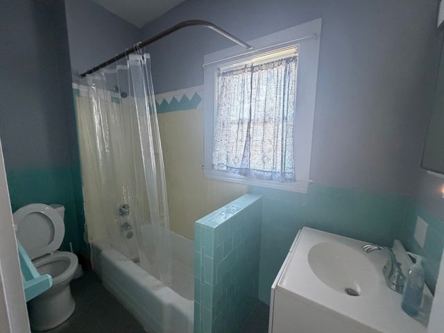 24 Livingston Rd 5, Brockton, MA 02301