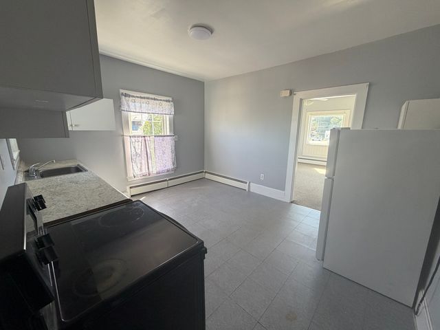 24 Livingston Rd 5, Brockton, MA 02301