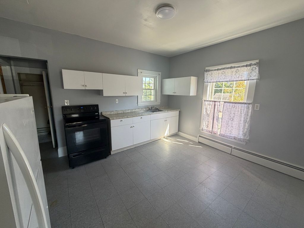24 Livingston Rd 5, Brockton, MA 02301