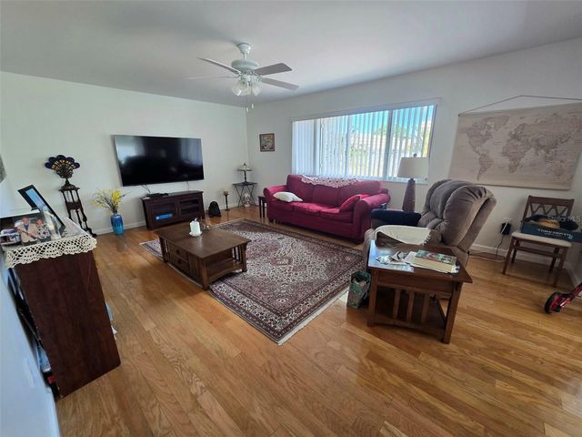 2321 CANALBLUFF PLACE V296, Sarasota, FL 34231