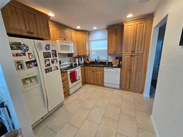 2321 CANALBLUFF PLACE V296, Sarasota, FL 34231