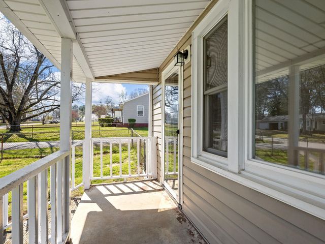 1076 Mayfair Street, Spartanburg, SC 29303