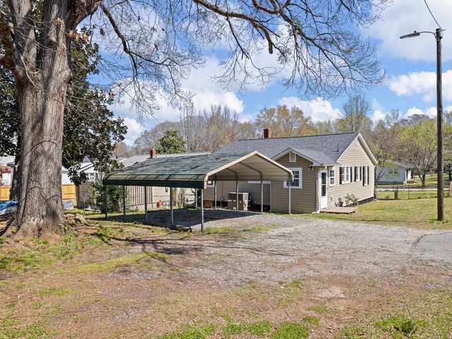 1076 Mayfair Street, Spartanburg, SC 29303