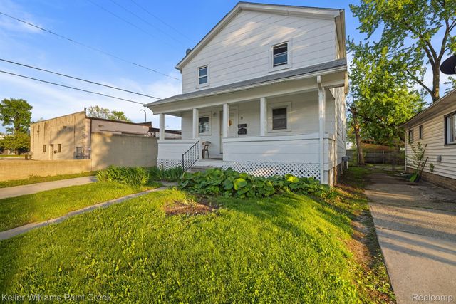 31 W BARRETT Avenue, Madison Heights, MI 48071