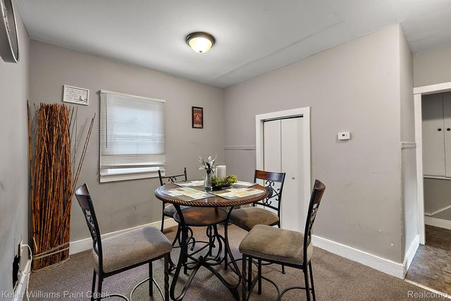 31 W BARRETT Avenue, Madison Heights, MI 48071