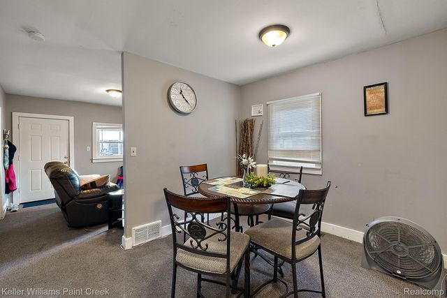 31 W BARRETT Avenue, Madison Heights, MI 48071