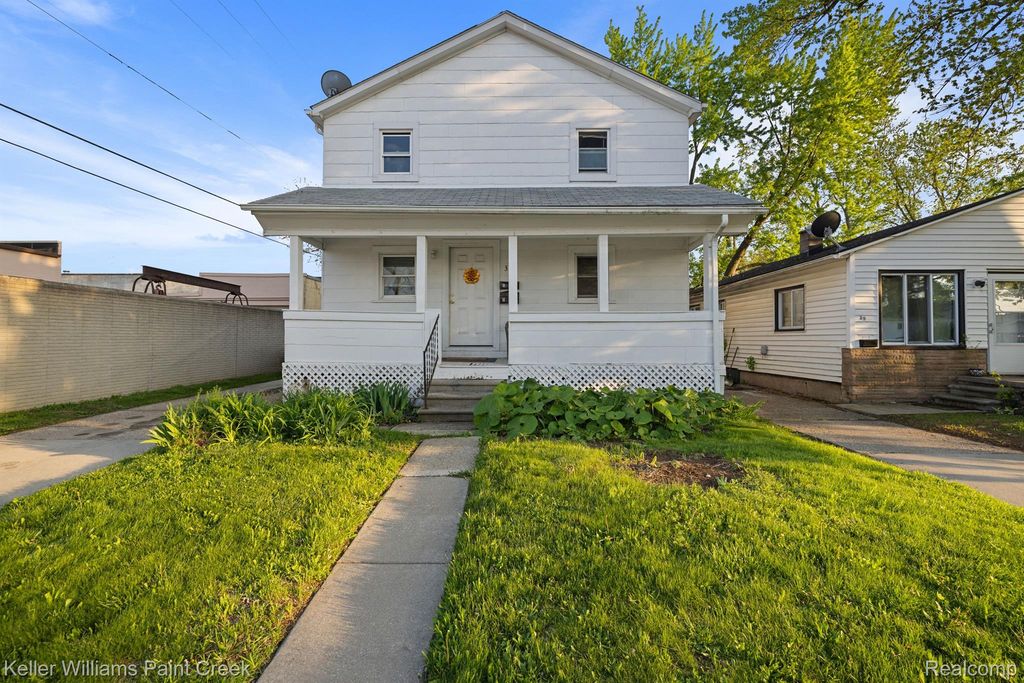 31 W BARRETT Avenue, Madison Heights, MI 48071