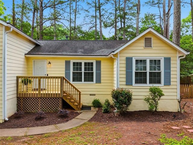 165 Tyson Circle, Roswell, GA 30076