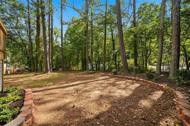 165 Tyson Circle, Roswell, GA 30076