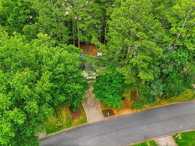 165 Tyson Circle, Roswell, GA 30076