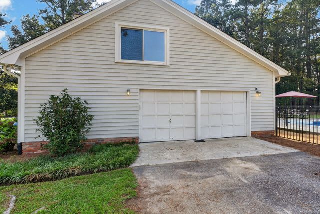 407 Huntington Road, Summerville, SC 29483