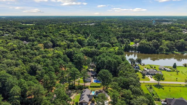407 Huntington Road, Summerville, SC 29483