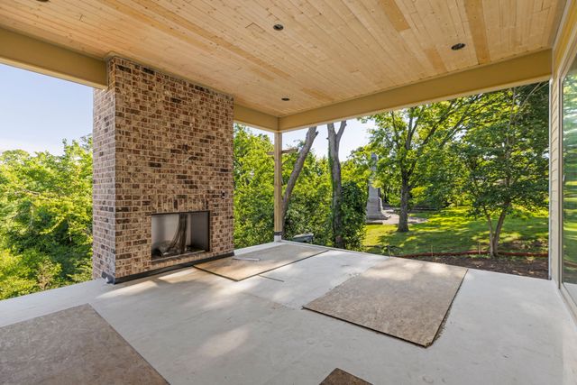 1200 Clifton Ln, Nashville, TN 37215