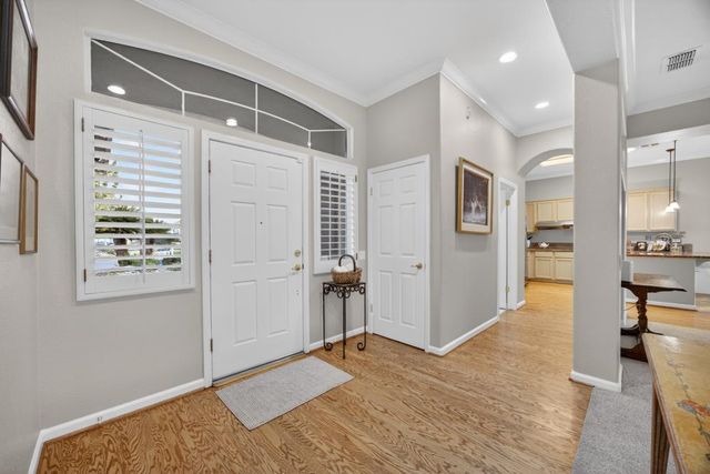 308 Comstock Ct, Roseville, CA 95747