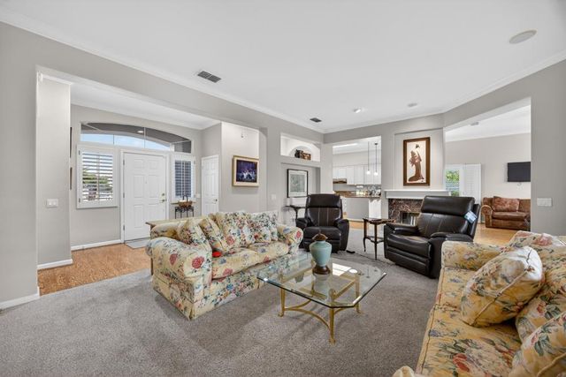 308 Comstock Ct, Roseville, CA 95747