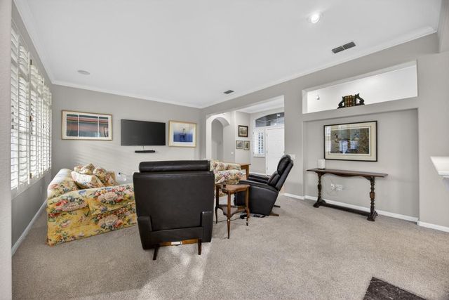 308 Comstock Ct, Roseville, CA 95747