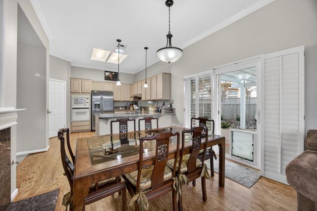 308 Comstock Ct, Roseville, CA 95747