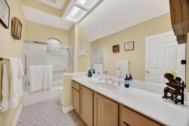 308 Comstock Ct, Roseville, CA 95747