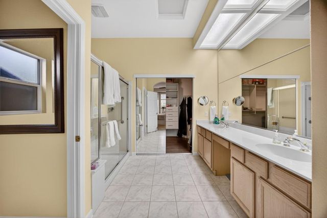 308 Comstock Ct, Roseville, CA 95747