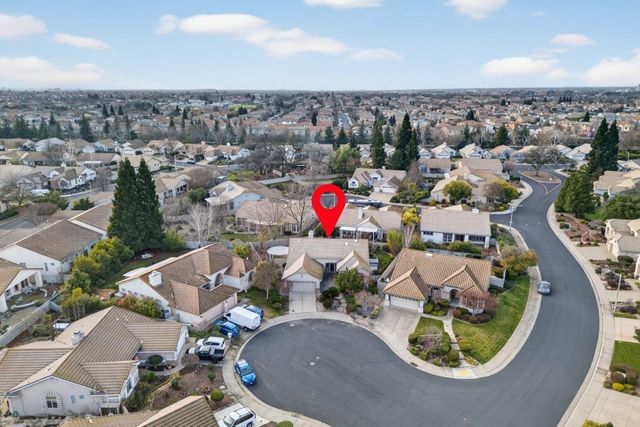308 Comstock Ct, Roseville, CA 95747