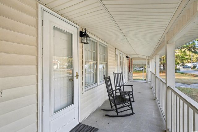 5427 Figure Eight Rd., Myrtle Beach, SC 29588