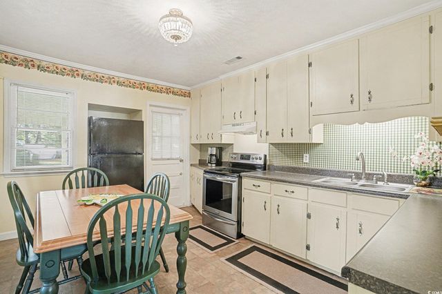 5427 Figure Eight Rd., Myrtle Beach, SC 29588