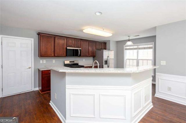 339 Balaban Circle, Woodstock, GA 30188