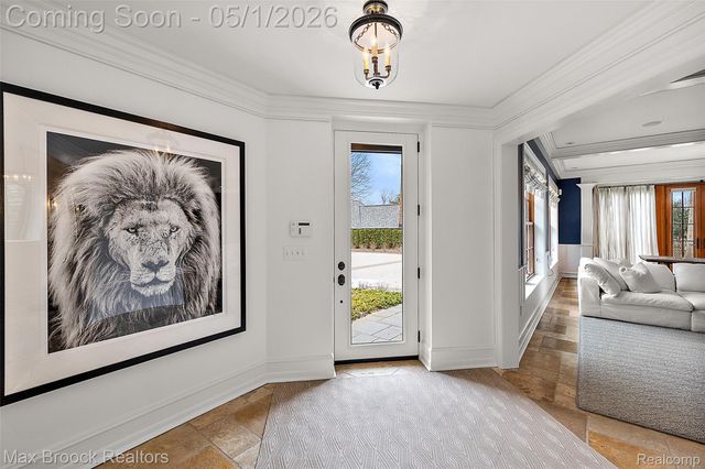 1583 Clarendon Road, Bloomfield Hills, MI 48302