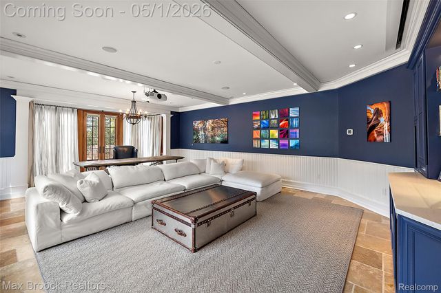 1583 Clarendon Road, Bloomfield Hills, MI 48302