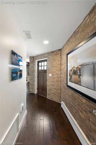 1583 Clarendon Road, Bloomfield Hills, MI 48302