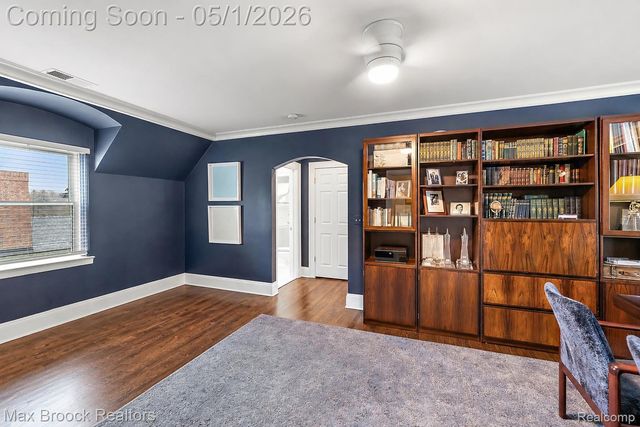 1583 Clarendon Road, Bloomfield Hills, MI 48302