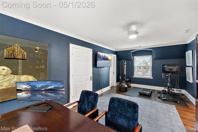 1583 Clarendon Road, Bloomfield Hills, MI 48302