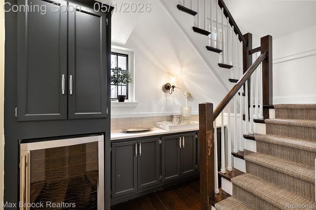 1583 Clarendon Road, Bloomfield Hills, MI 48302