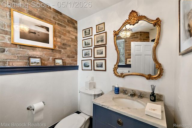 1583 Clarendon Road, Bloomfield Hills, MI 48302